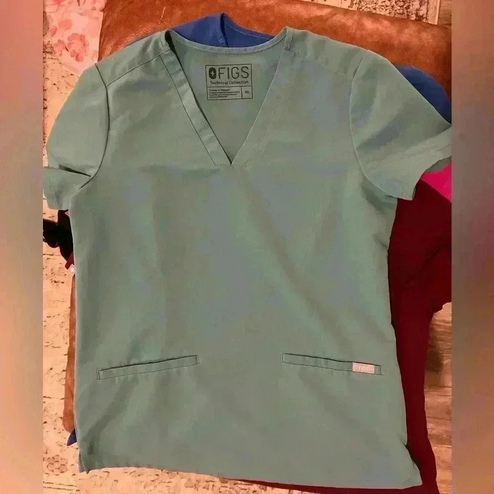 Figs scrub top - XS